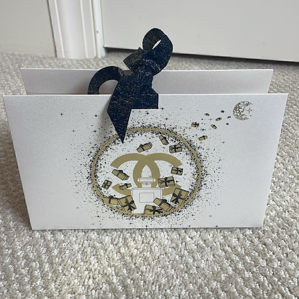 Chanel Gift Box  - Picture 3 of 4